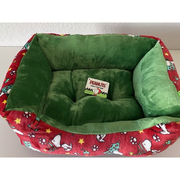 Peanuts Snoopy Small Dog Cat Pet Cozy Cuddler Bed Christmas Holiday Red Green - Picture 3 of 15